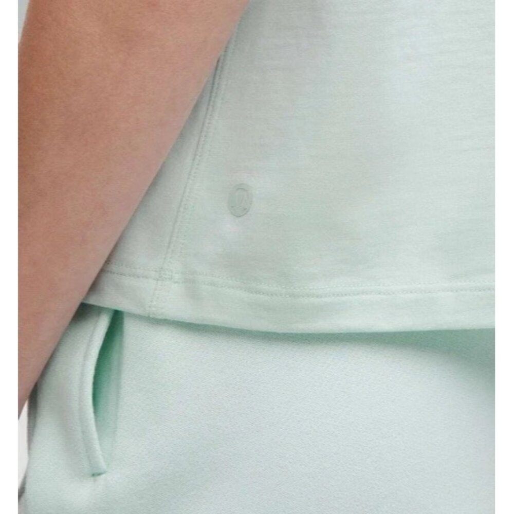 Lululemon NWT Relaxed Fit Cotton Jersey Tee GRAPHIC- Size 2 Mint Breeze - Picture 3 of 4